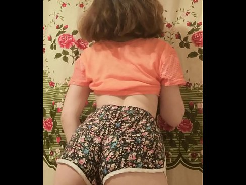 ❤️ Babe żagħżugħa sexy tqaxxir ix-xorts tagħha fuq il-kamera ❤️ Video anali f'mt.xxxshake.ru